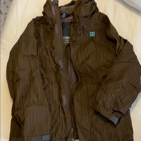 DC women’s snowboarding suit set - Picture 4 of 8